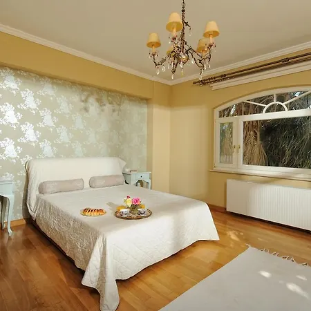Villa Iris Luxury House *