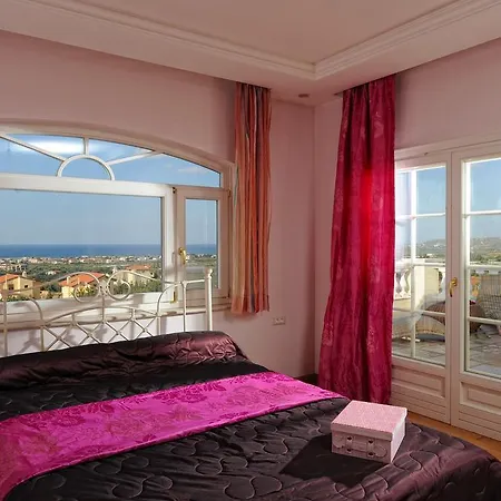 Villa Iris Luxury House