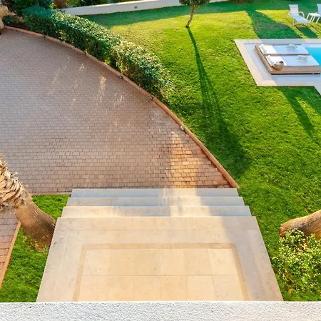 Iris Luxury House Villa *